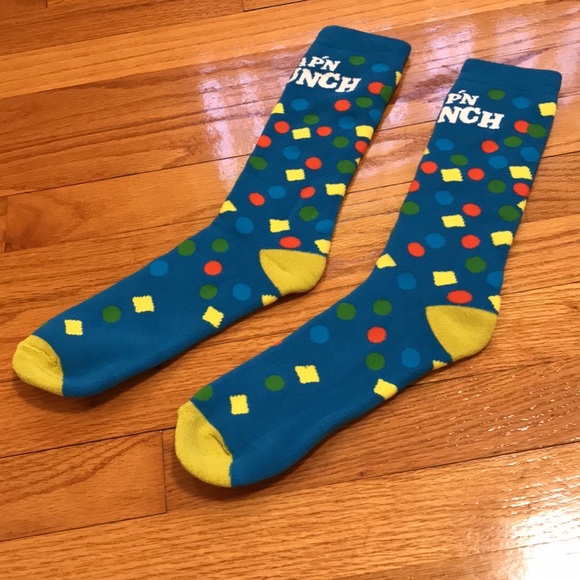 (2) Captain Crunch Cereal Fun Pantone Athletic Pairs of Socks (Brand New) BOGO - Picture 3 of 6
